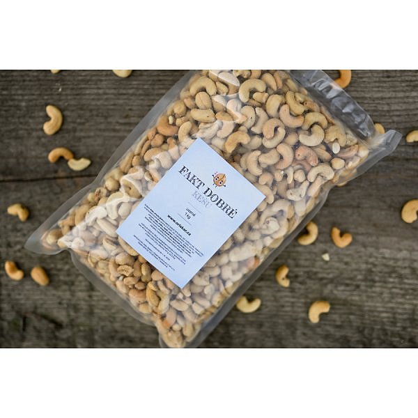 FAKT DOBRÉ Kešu ořechy uzené 1 kg